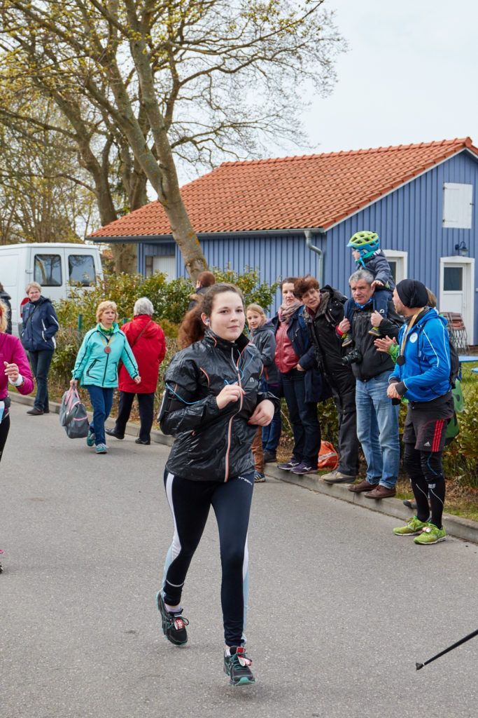 Jugendliche beim Halbmarathon