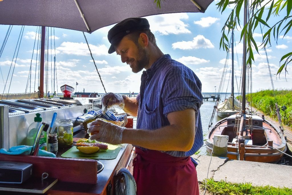 Fischbrötchen Verkäufer