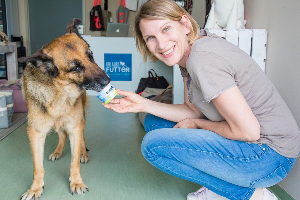 Urlaubsfutter.de der Hundeshop in Ahrenshoop, hier gibt´s auch für Hunde Eis